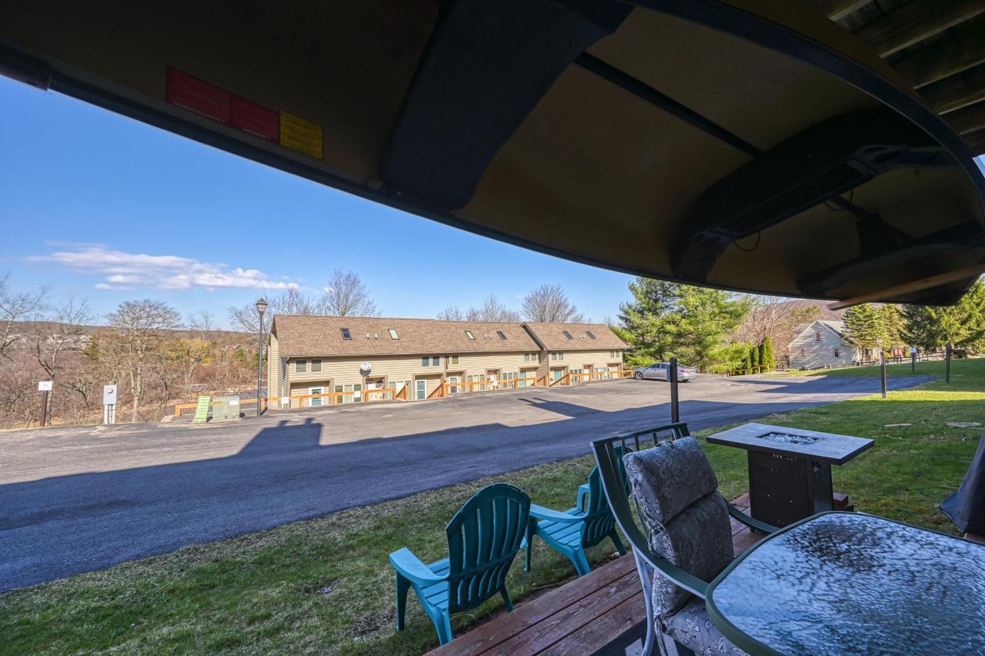 Deep Creek Village McHenry Room photo